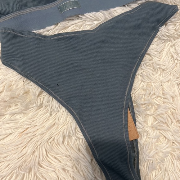 Skins kynite rib set Brallete and thong set - Picture 3 of 5